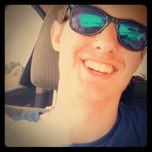 Meet your Posher, Dillon